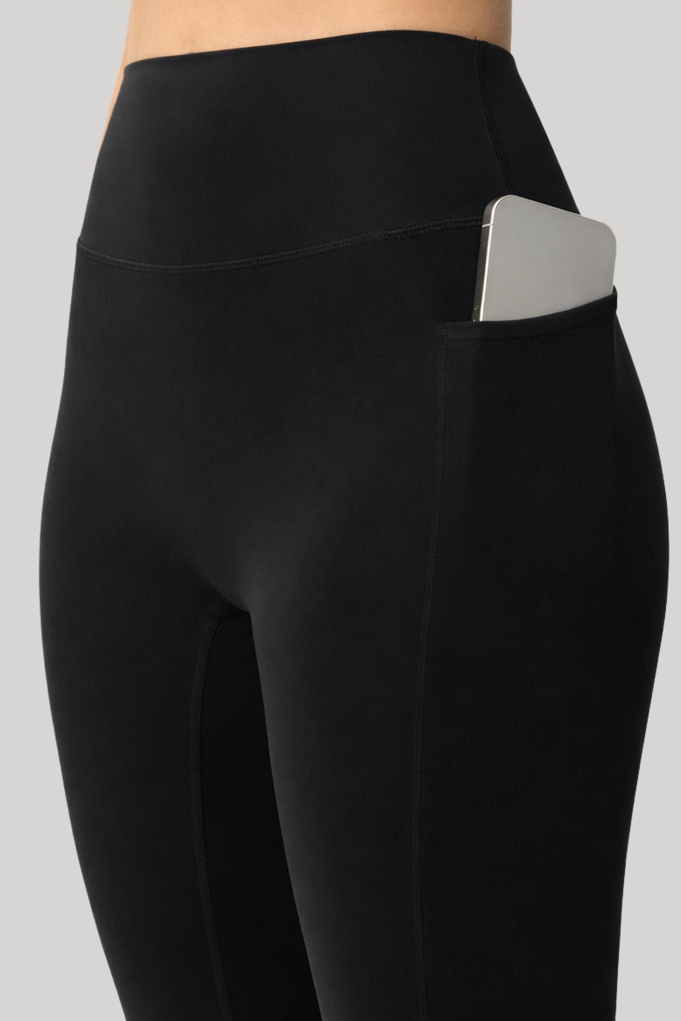 Legging pleine longueur à poches latérales noir