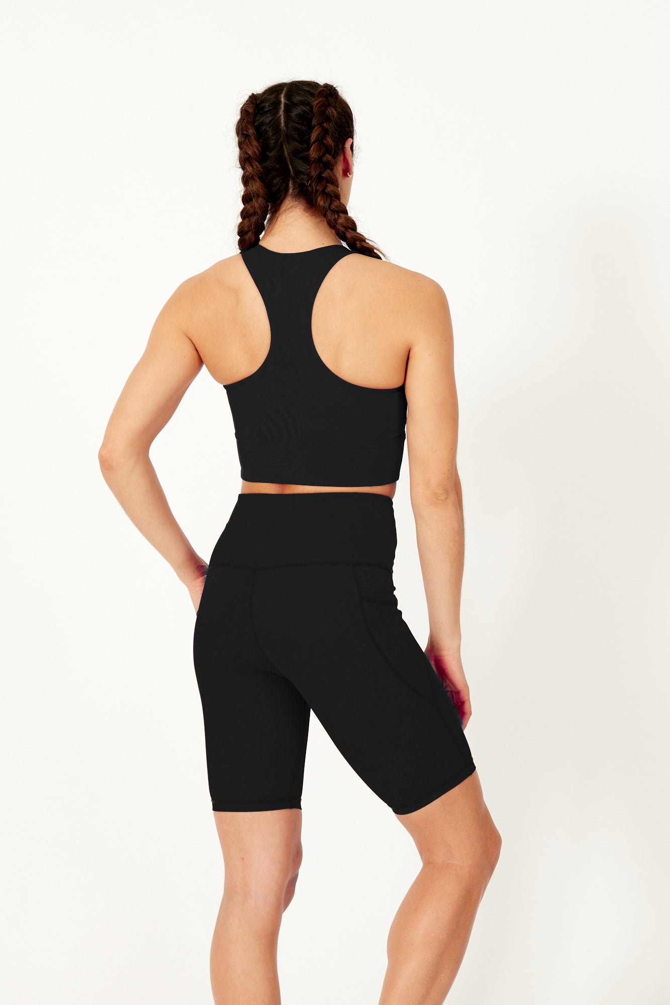 Short cycliste sculptant noir
