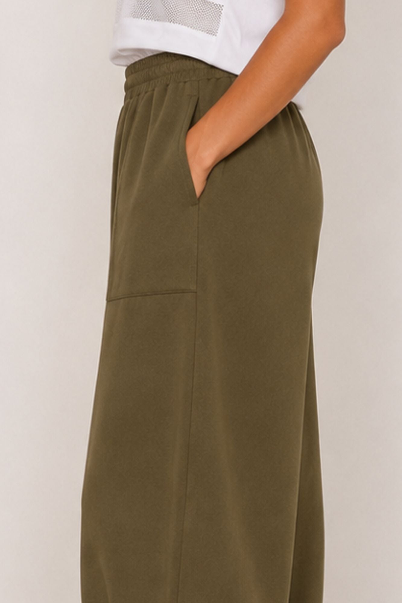 Sloane Pantalon ample coupe tonneau Olive